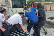 梦见经血洛杉矶之后，纽约也乱了，超20人被捕